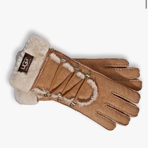 UGG Igloo shearling gloves size small
